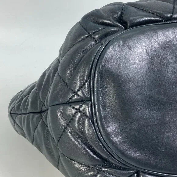 CHANEL Black Leather Logo Shoulder Bag - Picture 6 of 15